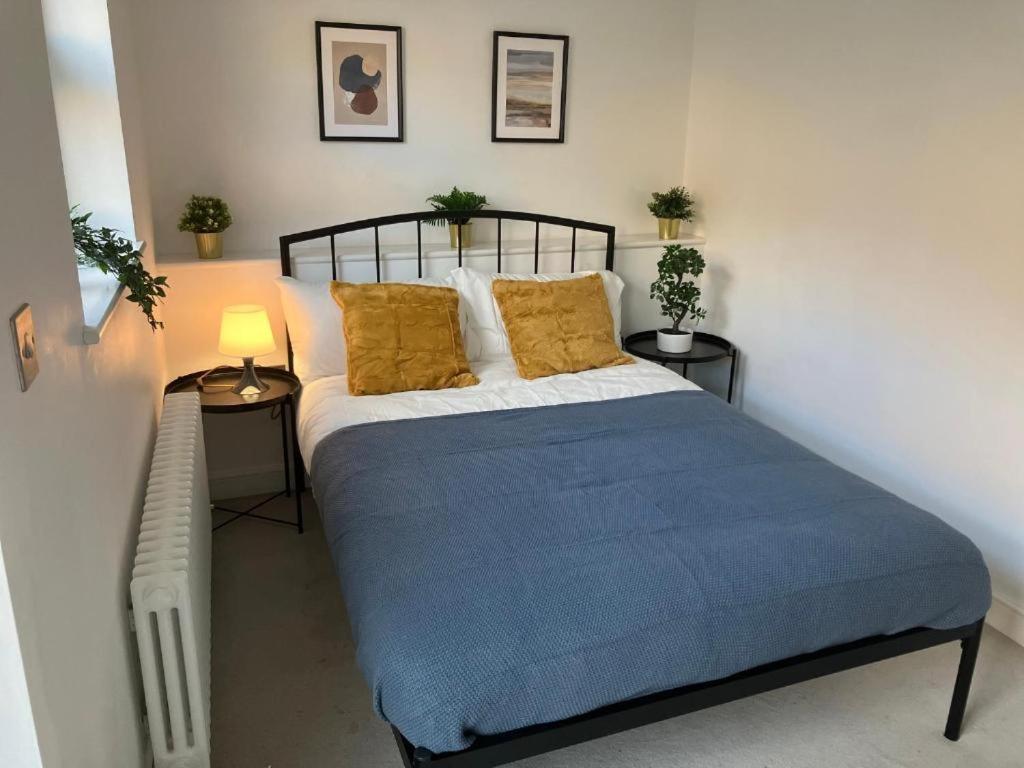 Awesome Refurbished 1 Bed Flat Few Steps To High St ! - 2 East House Apartment Epsom Ngoại thất bức ảnh