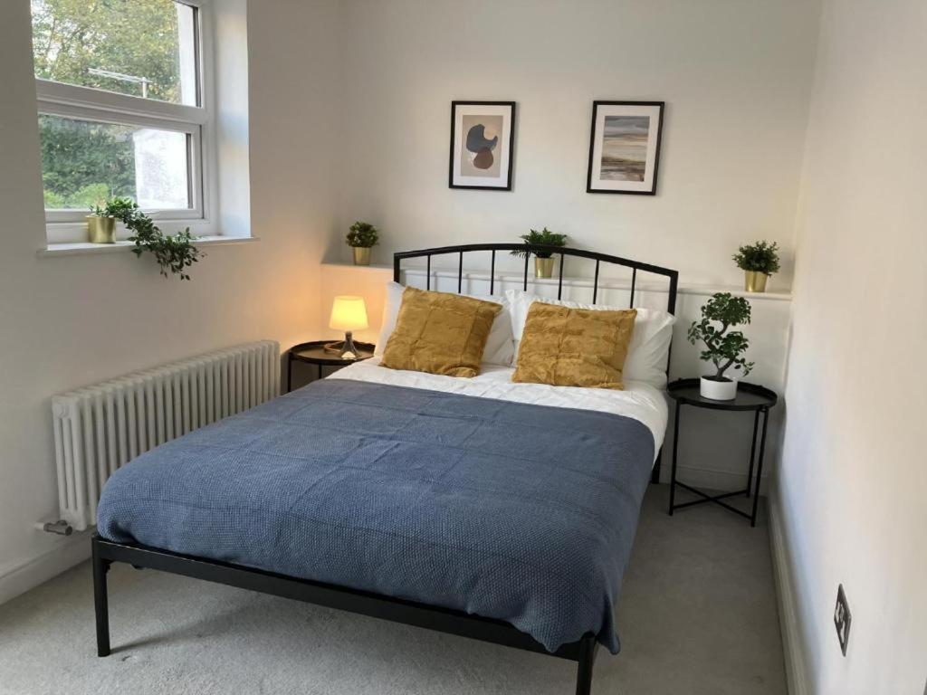 Awesome Refurbished 1 Bed Flat Few Steps To High St ! - 2 East House Apartment Epsom Ngoại thất bức ảnh